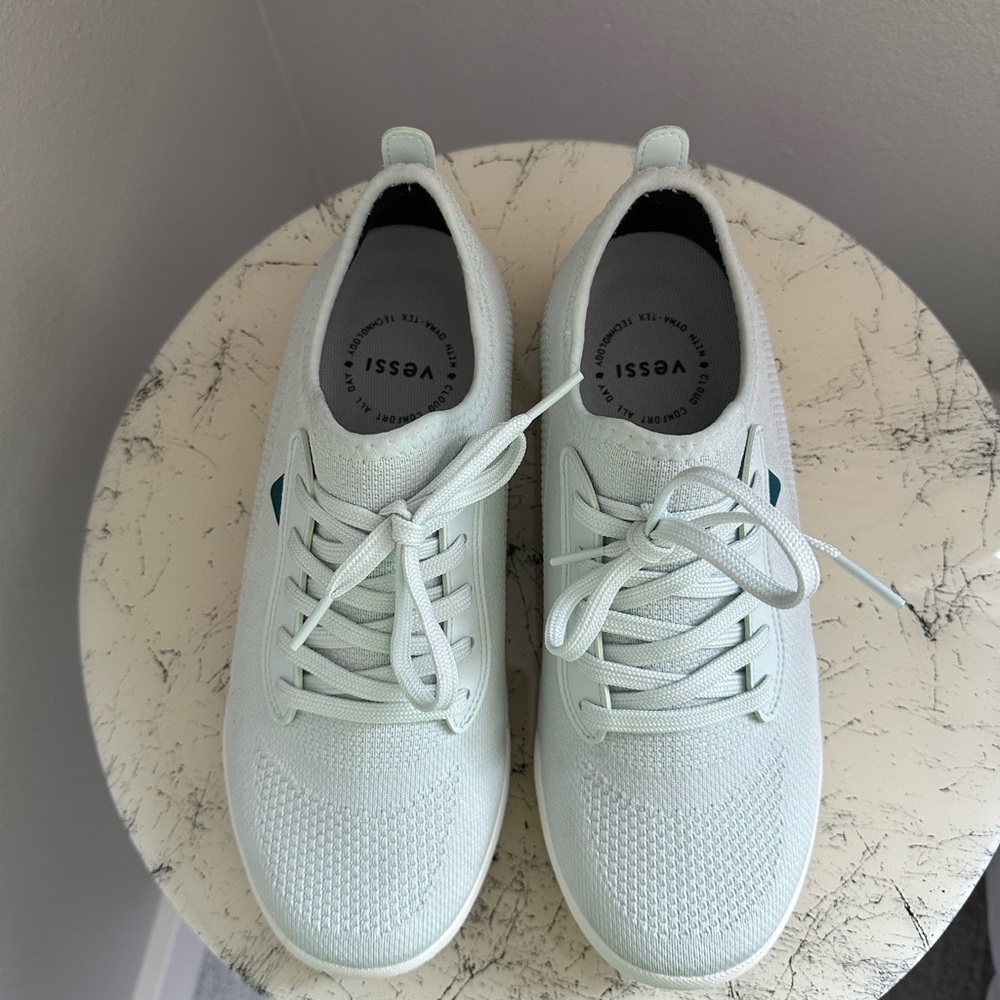 Vessi weekend sneaker, women’s 9, light blue - Picture 3 of 6